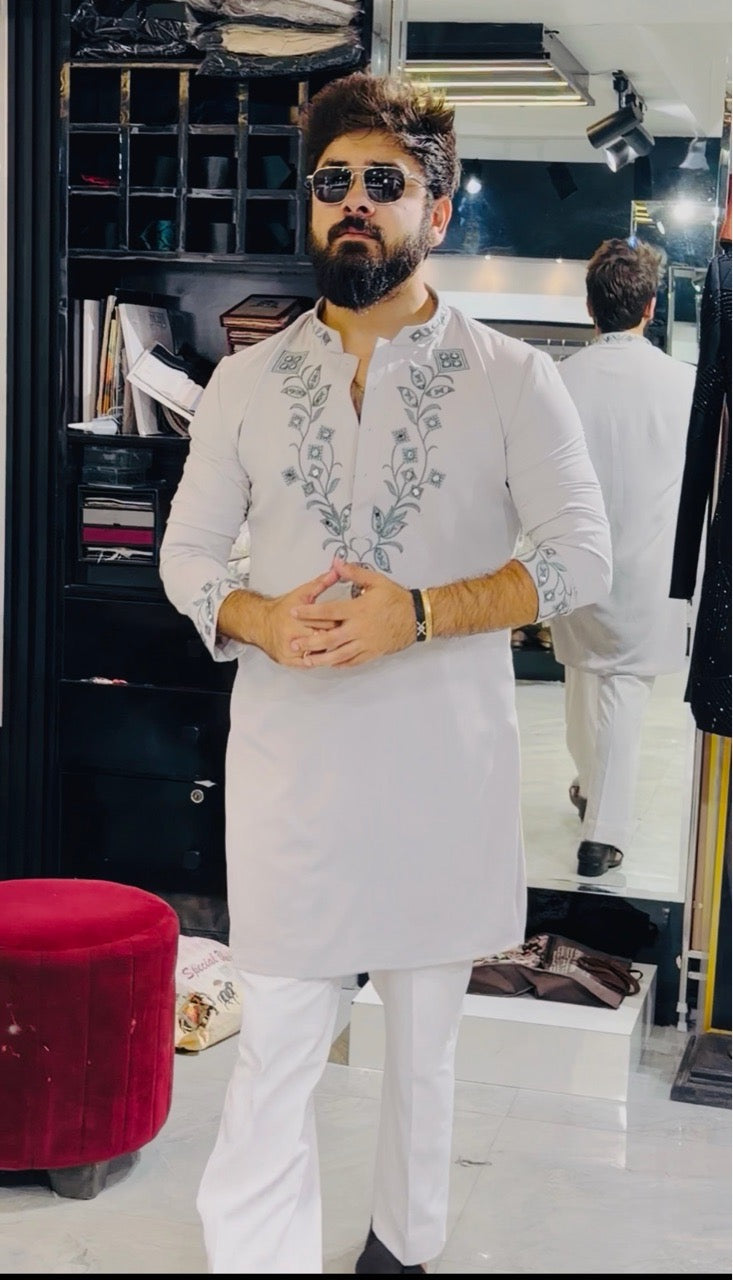 Leaf Embroidered Work Kurta With Pant